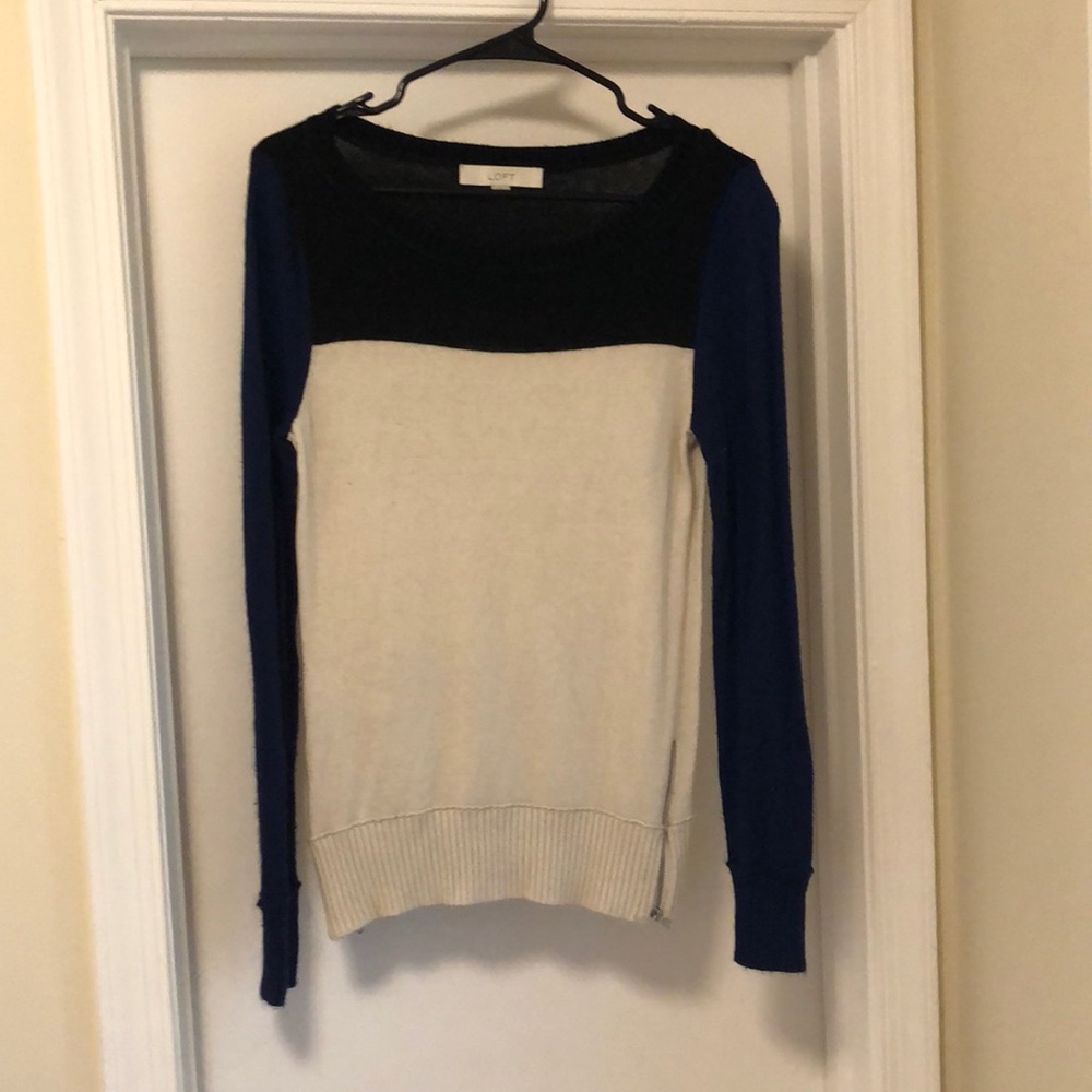 Loft three toned long sleeve sweater